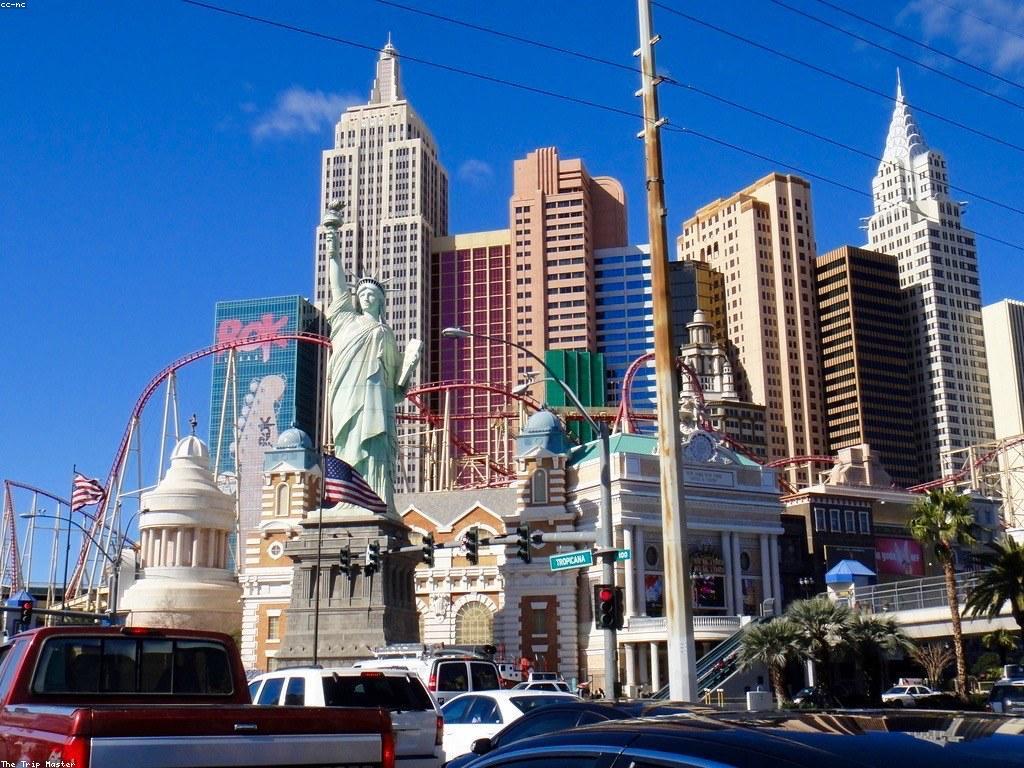 រកឃើញកាស៊ីណូ: មគ្គុទេសក៍សម្រាប់អ្នកលេងថ្មី